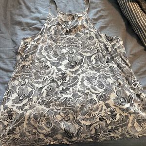 Old Navy tank top